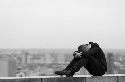 شناخت رفتار خودکشی گرایانه و خودزنی در نوجوانان با هیجانات شدید ( بخش سوم)