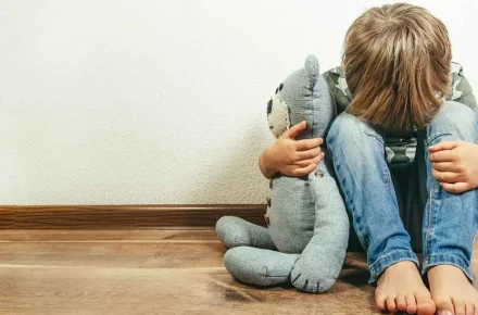 آموزش نکات روان شناختی نحوه صحیح صحبت در مورد اضطراب با کودکان: مطلبی مخصوص والدین گرامی