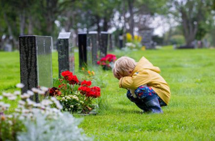 بایدها و نبایدهای صحبت با کودک درباره مرگ جهت آگاهی والدین محترم