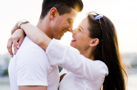 ازدواج با عشق اول: آیا ازدواج با اولین و تنها معشوق شما ایده بدی است؟