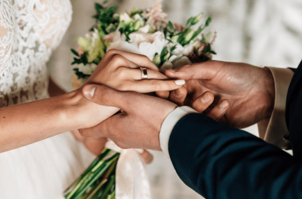 آیا زنان، مردان پولدار را برای ازدواج و زندگی مشترک ترجیح می دهند؟