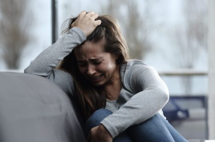 مطالعات روان شناسی از وجود افسردگی در دوران انتقال به یائسگی در بانوان خبر می دهد.