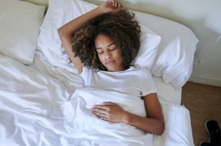 تاثیر اضطراب بر خواب: آیا نگرانی در مورد رابطه خود، شما را در شب بیدار نگه می دارد؟